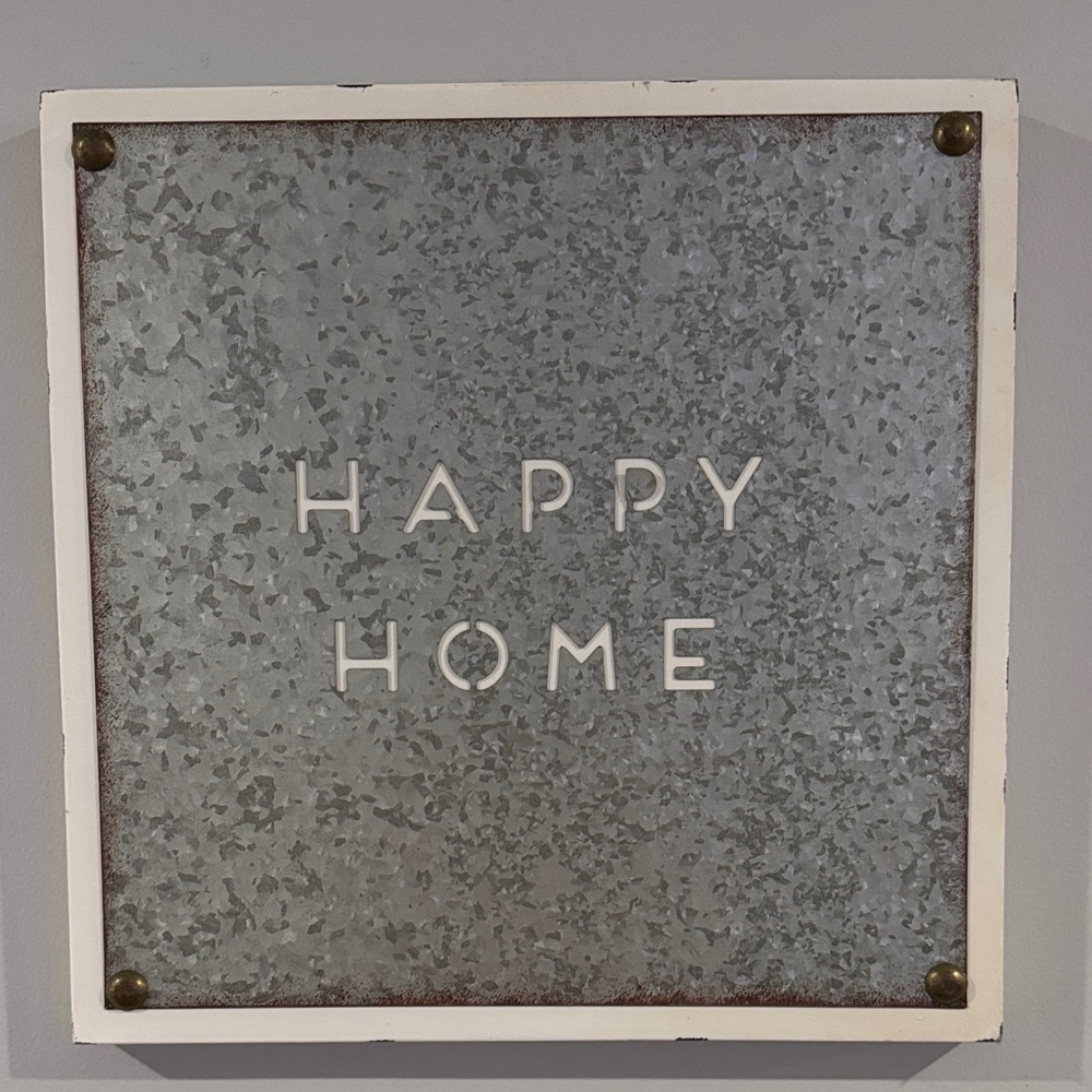Charming Gray Metal 'Happy Home' Wall Art